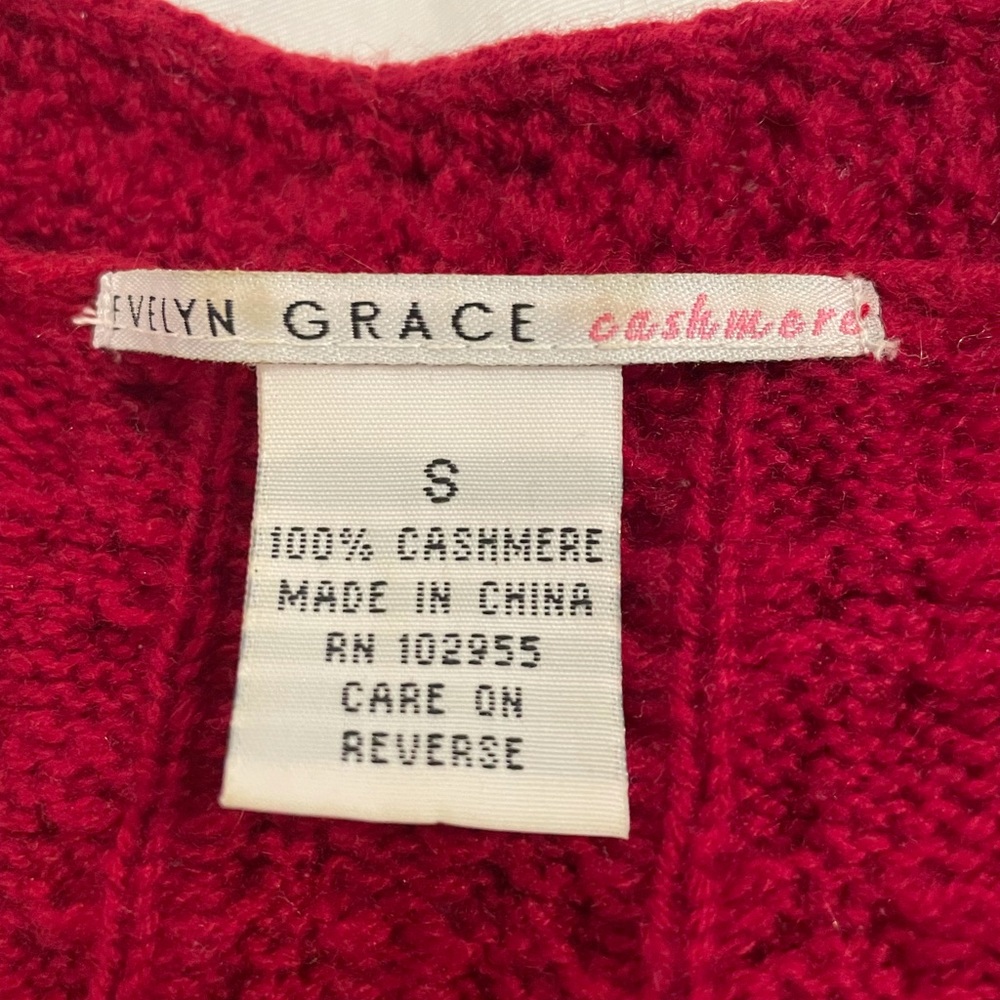 100% soft Cashmere sweater
